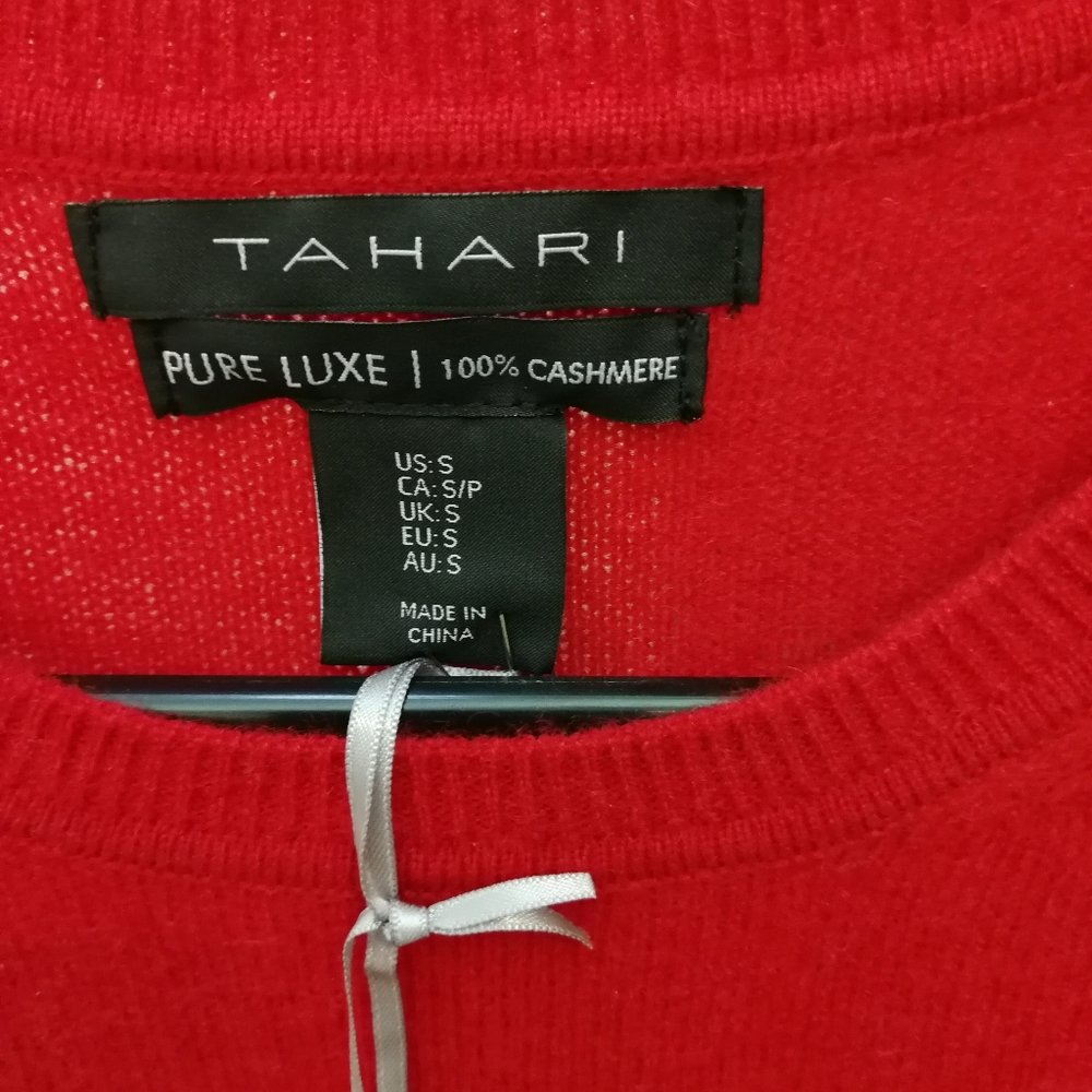 Tahari cashmere sweater